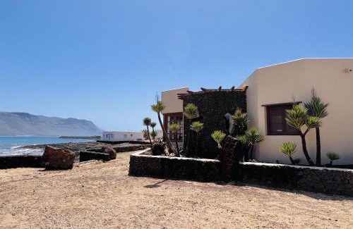 Caleta de Sebo Casa | Flor de Cactus, La Graciosa