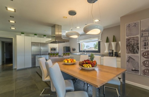 Campos Villa | Sa Canoveta con cocina de diseño