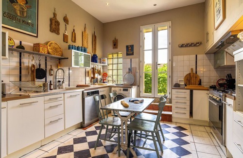 Saint-Thibery Casa | Flora - Maison de Maître - Patio et Piscine Privée