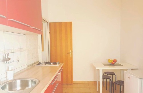 Novalja Apartamento | Floral Apartments Yazzy 1