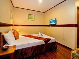 Puerto Princesa City Centre Complejo | Floral Villarosa