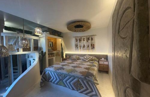 Chernomorets Apartamento | Flores Gardan ART Studio