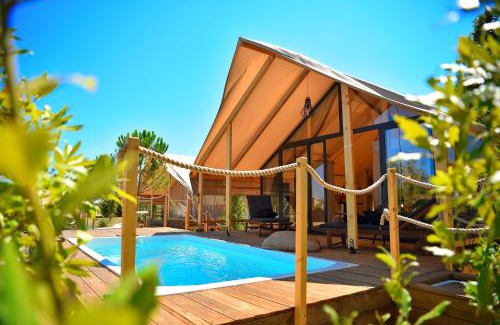 Gondolici Otro | Floria Glamping Garden