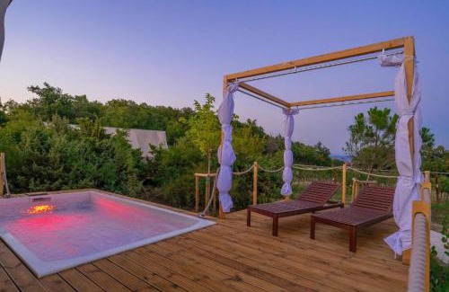 Gondolici Otro | Floria Glamping Garden