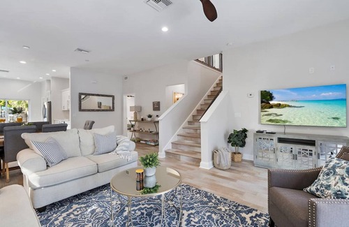 Indian Beach Sapphire Shores Casa | Florida Getaway With Backyard Pool Oasis