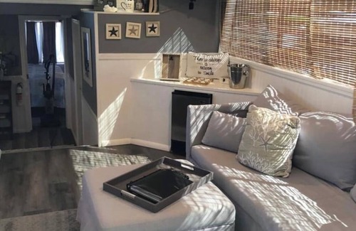 Tavernier Alquiler De Eote | NUEVO barco cómodo de casa limpia, vacaciones increíbles "Baycation"