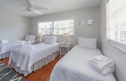 Sebastian Cabina | Florida Nature Lodge in beautiful Sebastian, FL.