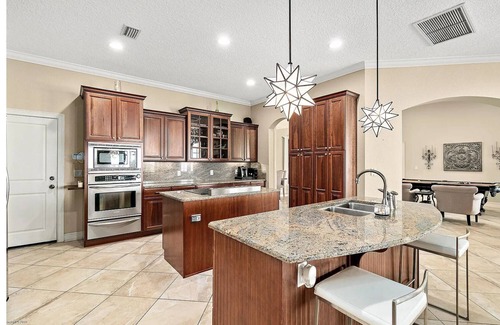 Port Saint John Casa | Florida Space Coast Waterfront Retreat - Family & Pet Friendly - Sleeps up to 15