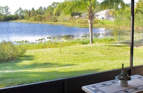 Eisenhower Casa | Florida Sunset by the lake