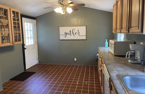 Pinetta Cabaña | ROOF DAMAGE FROM HURRICANE Florida Waterfront Home, Fishing & Pet Friendly