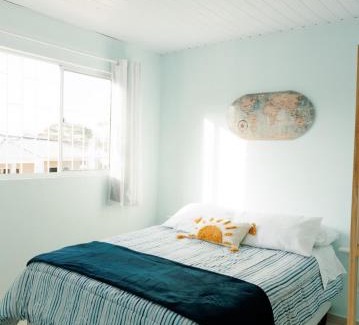Rio Vermelho Sul Casa | Floripa - MoçamBlue - Casa 2 quartos, 1 km da Reserva Nacional de Surf, perfeita para famílias ou casais, Wi-Fi, garagem e sossego Praia do Moçambique