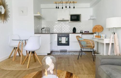 Playa del Cable Apartamento | Flower Beach suite Pool