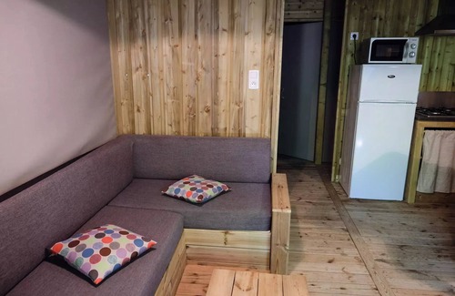 Saint-Antonin Noble Val Casa | Flower Camping les Gorges de l'Aveyron **** - EcoLodge 4 seasons Premium 40m² (2 bedrooms) + Covered terrace 4 people
