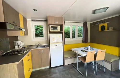 Saint-Vincent-de-Cosse Casa | Flower Camping Le Tiradou *** - Mobil-Home Standard Hergo 30m2 (2 bedrooms) + 2 bathrooms + Terrace 9m2 4 people