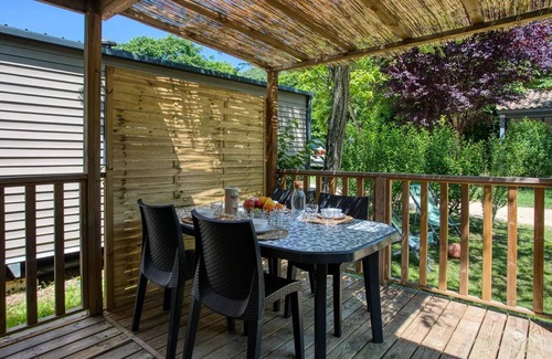 Saint-Vincent-de-Cosse Casa | Flower Camping Le Tiradou *** - Mobil-Home Premium O'Hara 29-31m² (2ch-4pers) + Terrasse semi-couverte + Clim + LV + TV 4 personnes