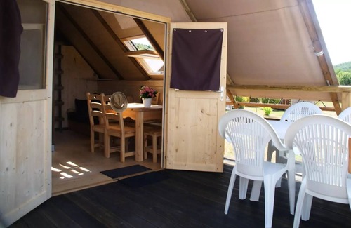 Esparron-de-Verdon Casa | Flower Camping La Beaume **** - Cabin du Trappeur 24m2 CONFORT 2 bedrooms + air conditioning 5 persons
