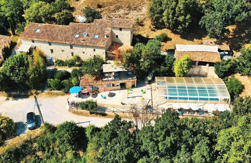 Esparron-de-Verdon Casa | Flower Camping La Beaume **** - Cabin du Trappeur 24m2 CONFORT 2 bedrooms + air conditioning 5 persons