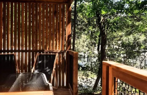 Les Conches Casa | Flower Camping Les Dunes **** - Chalet Bois Premium 16m2 (1 bedroom) - covered terrace 8m2 + TV + sheets and towels 2 people