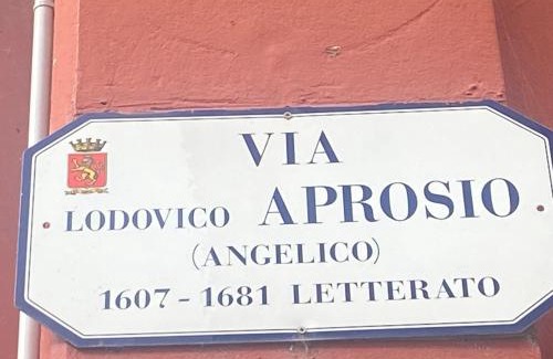 Ventimiglia Apartamento | Flower Market