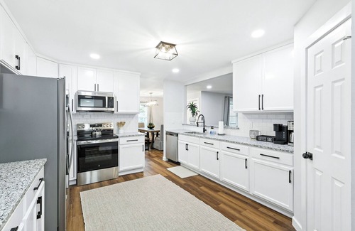 Flower Mound Casa | Flower Mound Manor - Modern 3BR New Construction