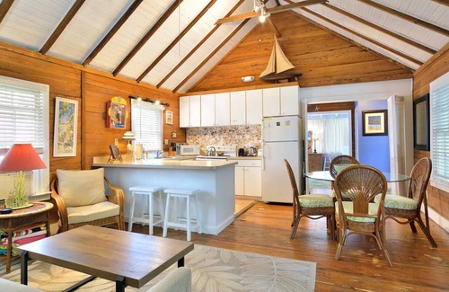 White Street Gallery District Villa | Flower Power House ~ Boho Beautiful