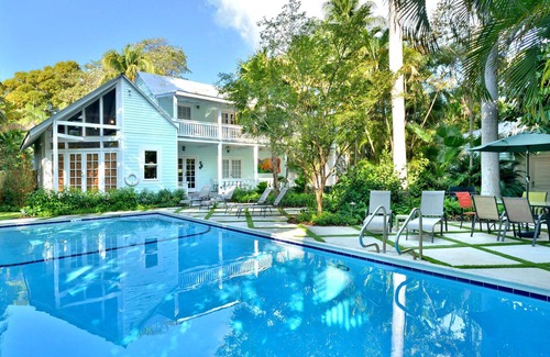 White Street Gallery District Villa | Flower Power House ~ Boho Beautiful