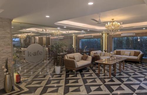 Sushant Lok Hotel | FlxHo Horizon One - Luxury Hotel Golf Course Road, Sector 43