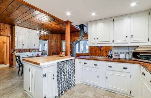 Fly Creek Casa | Fly Creek Historic Home By Cooperstown!