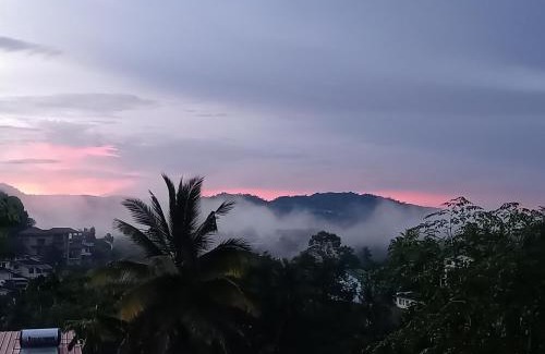 Anniwatta Casa | Fly Infinity - Home Stay Kandy