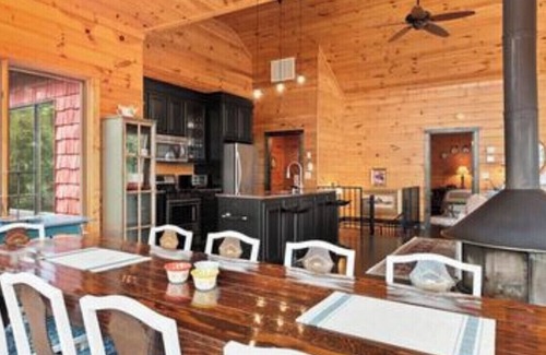 Lynn Casa | Casa de lujo de montaña con vistas: 13 millas a TIEC