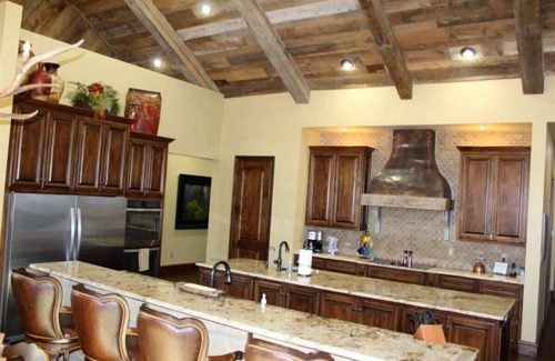 Alto Cabina | Flying Bear Ranch - Cosy Cabins Real Estate, LLC.