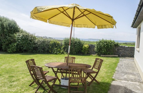 Miltown Malbay Casa | FLYNN'S COTTAGE, pet friendly, with open fire in Quilty, County Clare