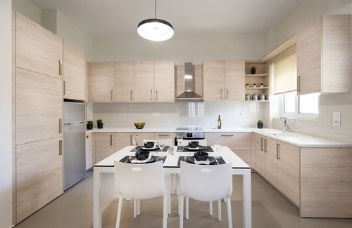 Lambi Apartamento | Fofi’s Elegant Home/ Fully renovated