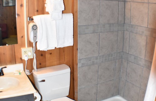 Stahlstown Cabina | Foggy Mountain Lodge