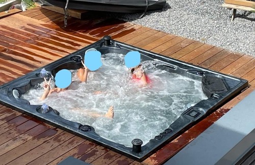 Echarvines Casa | Inicio reciente con 1200 m2 de jardín tranquilo 2min lago de Annecy
