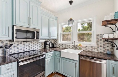 Folly Beach Casa | Folly Beach! Steps from Beach Access! 2BR/1BA
