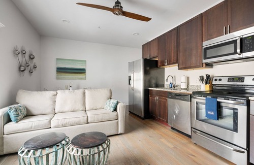 Downtown Charleston Apartamento | Folly Suite | In the Heart of King Street!