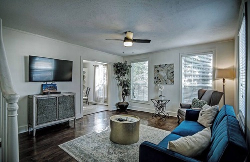 Fondren Casa | Fondren: “A Divine Destination”
