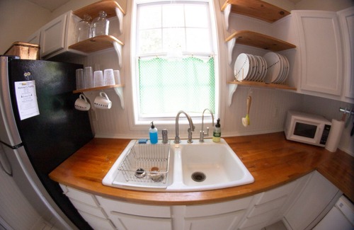 Fondren Casa | Fondren Cottage - close to restaurants, hospitals. Cozy & comfy!