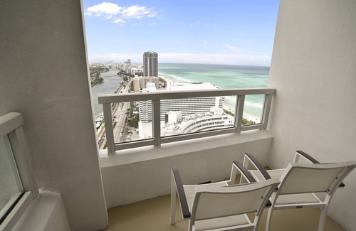 Mid Beach Apartamento | FONTAINBLEAU Hotel 34th Fl Ocean / Bayview 2 habitaciones