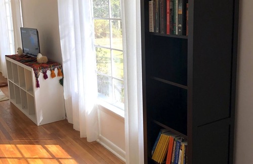 Tougaloo Casa | Fontaine Place! Safe neighborhood & Private porch