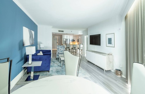 Mid Beach Apartamento | FONTAINEBLEAU HOTEL 4 DORMITORIOS / 6 BAÑOS 36 PISO