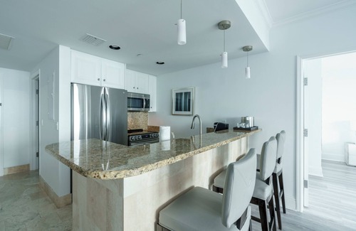 Mid Beach Apartamento | FONTAINEBLEAU HOTEL 4 DORMITORIOS / 6 BAÑOS 36 PISO