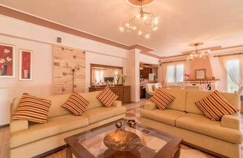 Romirion Villa | Fontana Casa de vacaciones de 4 dormitorios con piscina privada
