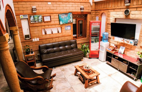 Old Town Hotel | Fontana Plaza Hotel