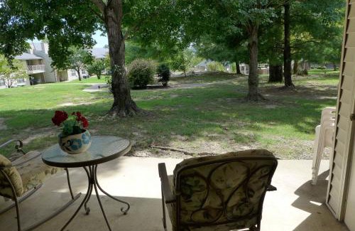 Branson Casa | Foothill's Luxury 2BDR Ground Floor Condo in 1000 Hill's