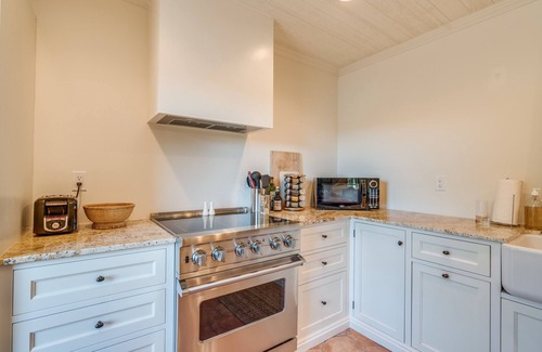 Flecha Caida Ranch Estates Cabaña | Foothills Luxury Casita with Private Pickleball Court