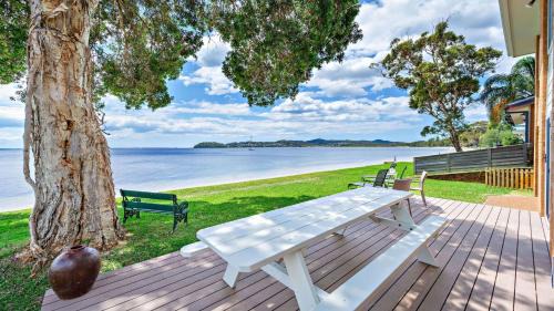 Salamander Bay Casa | Footprints on Foreshore