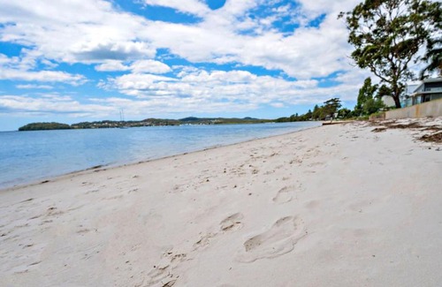 Salamander Bay Casa | Footprints on Foreshore