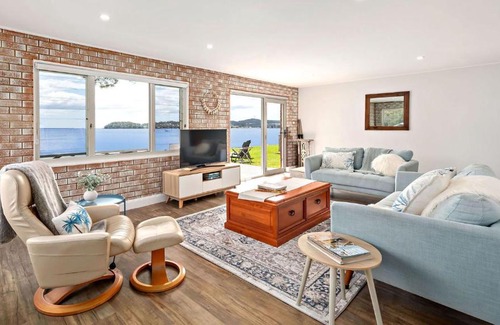 Salamander Bay Casa | Footprints on Foreshore